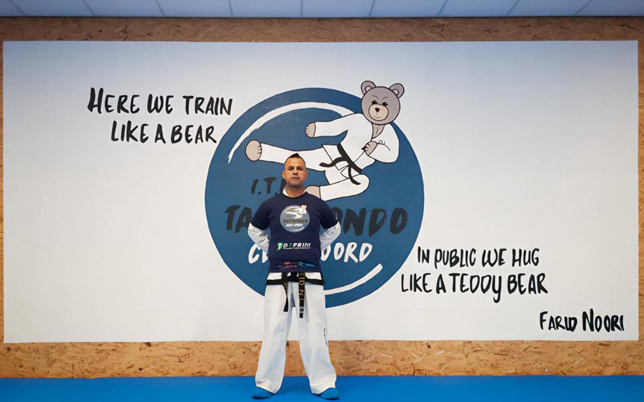 Trainer Farid Noori van Taekwondoschool Noord.