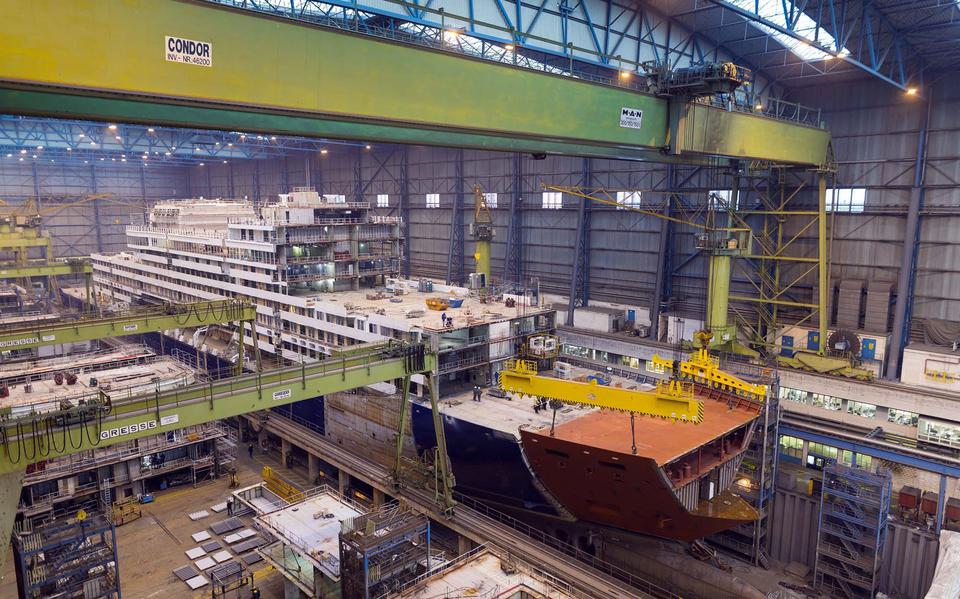 Het personeel op de Meyer Werft is weer fulltime aan de slag gegaan.