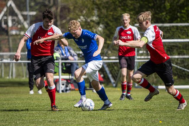 Nieuw-Roden klopt koploper en vlaggenist. Titelstrijd in 5F weer volledig open