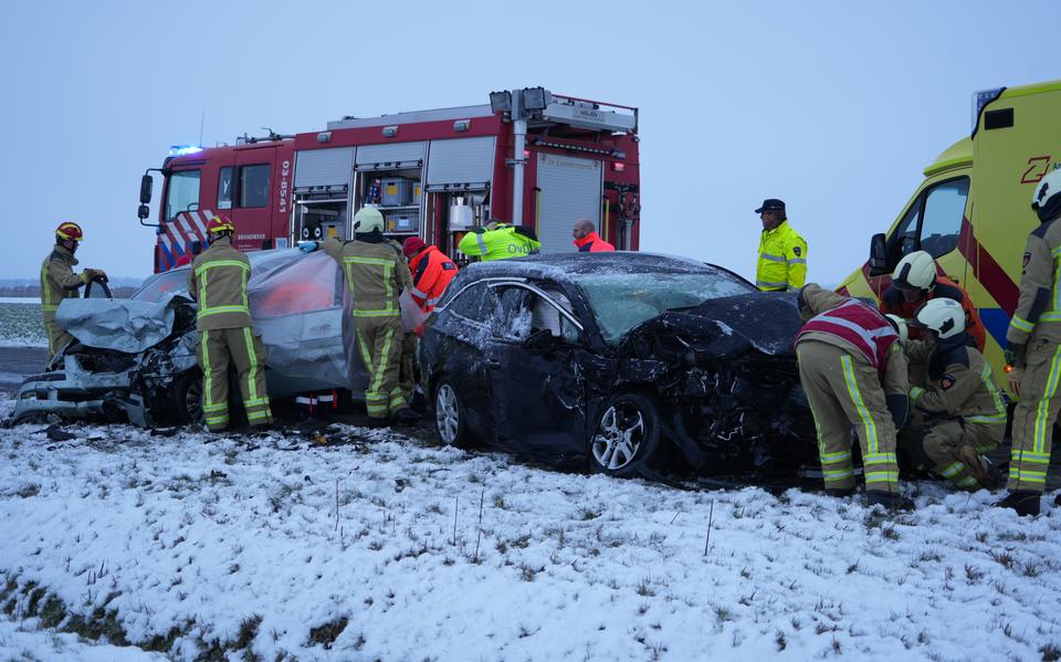 Gewonden bij frontale botsing bij 2e Exloërmond.