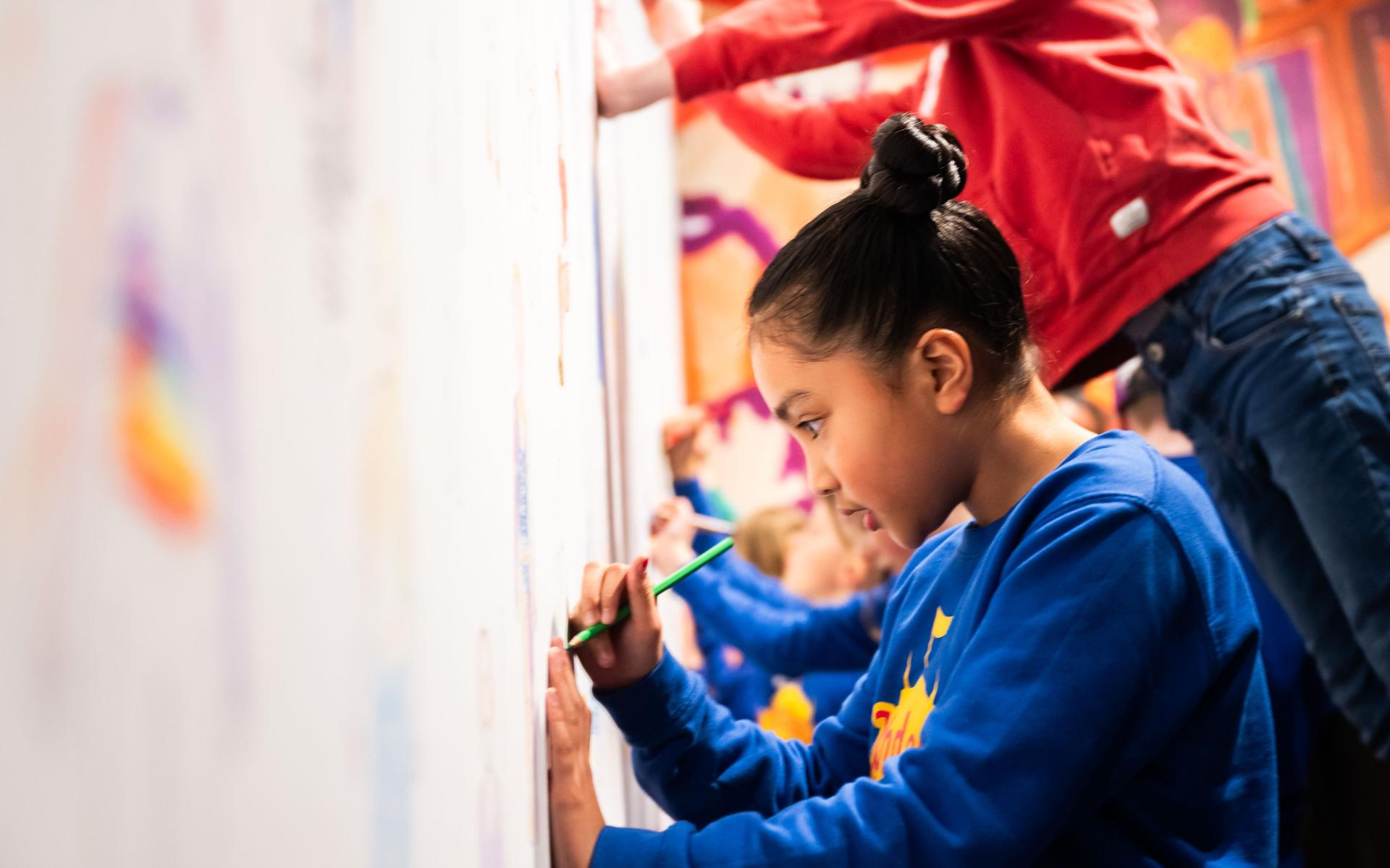 altijd-al-willen-kleuren-op-de-muren-van-het-groninger-museum-nu-kan