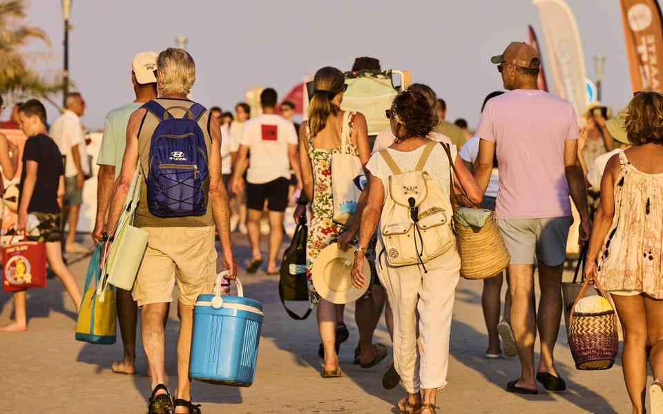 Het wordt op grote schaal zomers warm met 25 tot 28 graden. In het noordelijk kustgebied is het een graad of 23. 