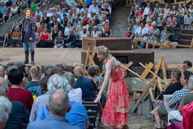 Shakespearetheater Diever: Spelen in extreme hitte