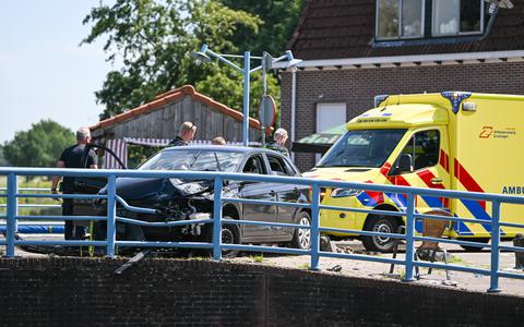 Meerdere personen zijn woensdagmiddag gewond geraakt bij een ongeval aan Het Loeg in Muntendam.