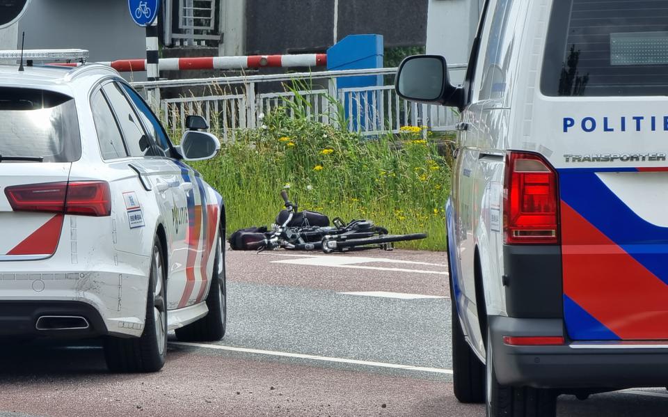 Fietser raakt gewond na aanrijding in Groningen.