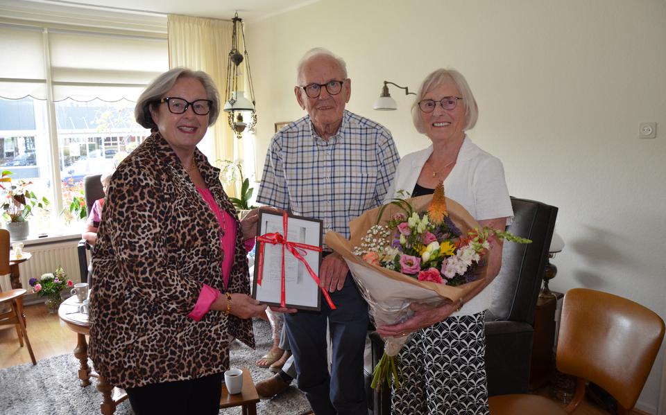 Harm en Marie van der Laan uit Veendam zijn 60 jaar getrouwd. 