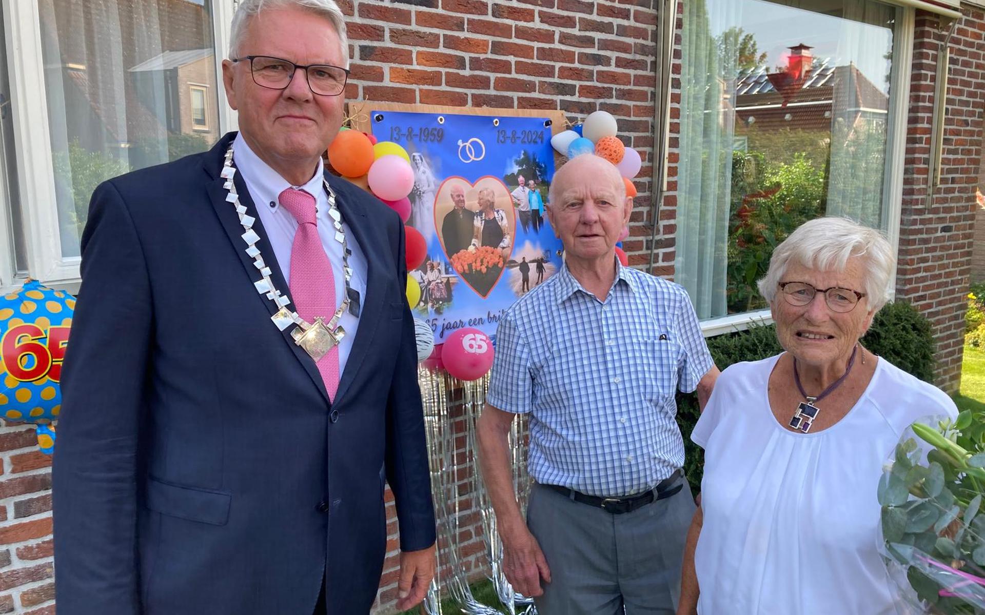 Echtpaar Stuut uit Grijpskerk 65 jaar getrouwd