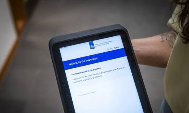 Tablets liggen klaar in Ter Apel voor start migratiepact EU