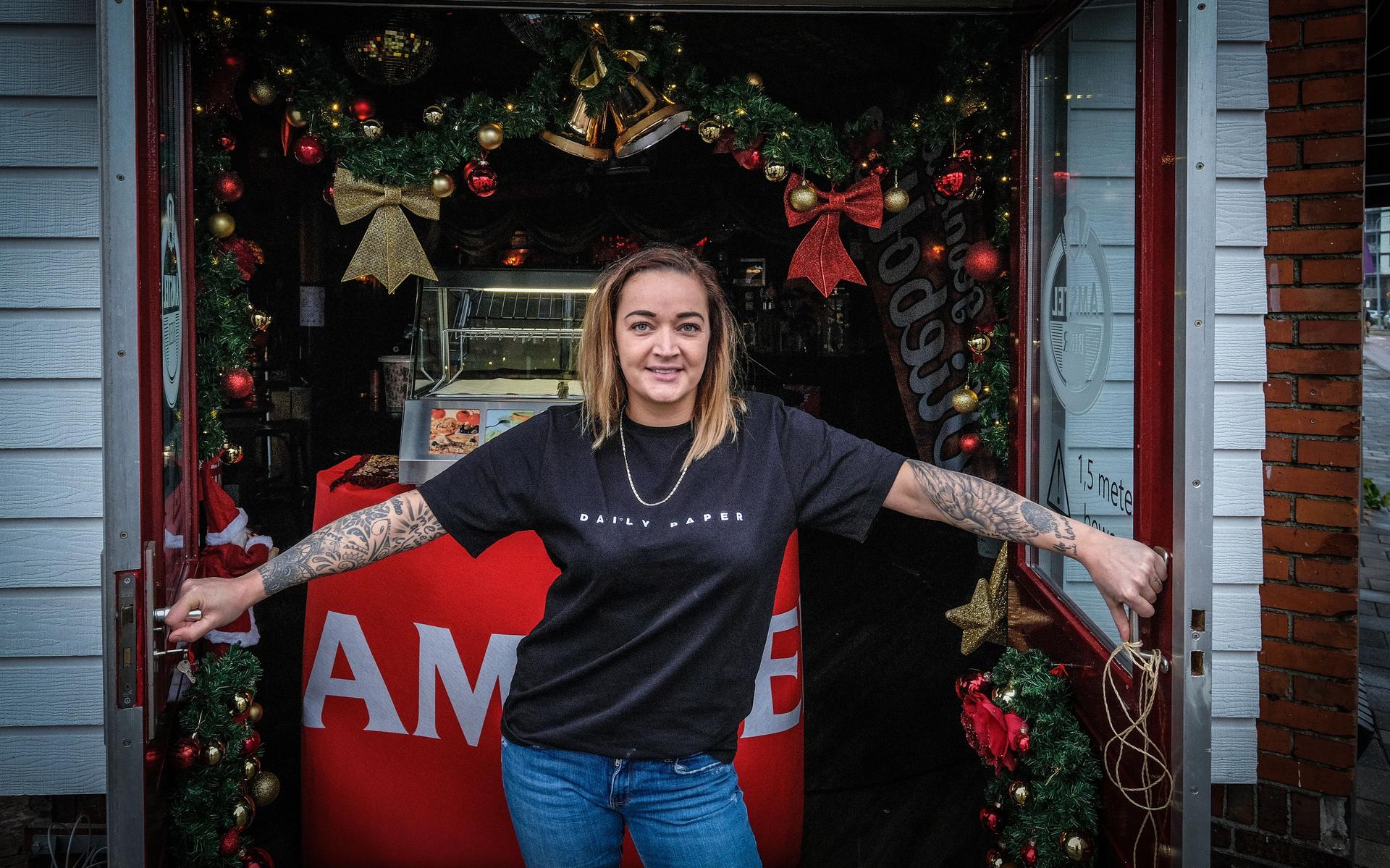Kim Boonstra mocht vroeger niet in café De Oude Veemarkt komen.