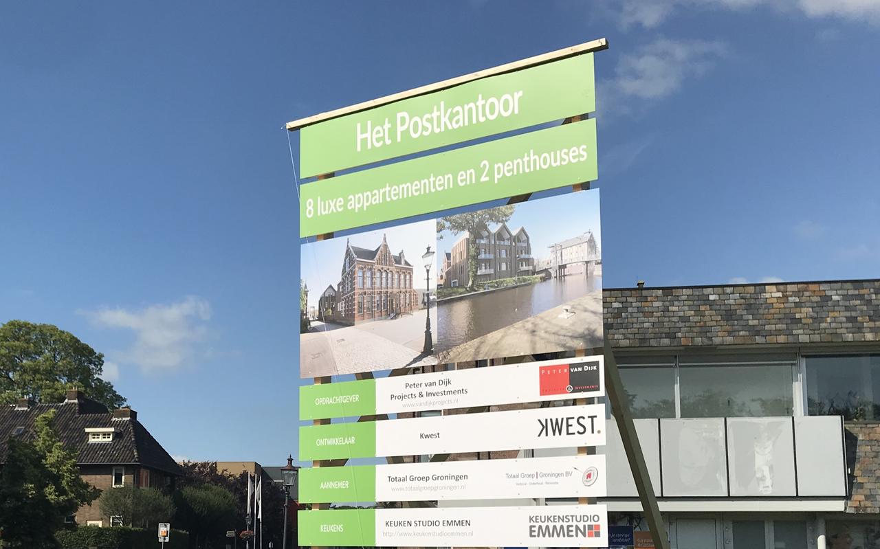 Het bouwbord aan Kasteel in Coevorden. Het bouwbord aan Kasteel in Coevorden.
