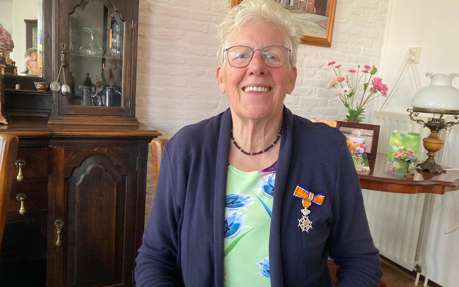 Jubilerende kerkorganist Neeltje Haitsma-Hiddema uit Oldekerk krijgt koninklijke onderscheiding. 'Or