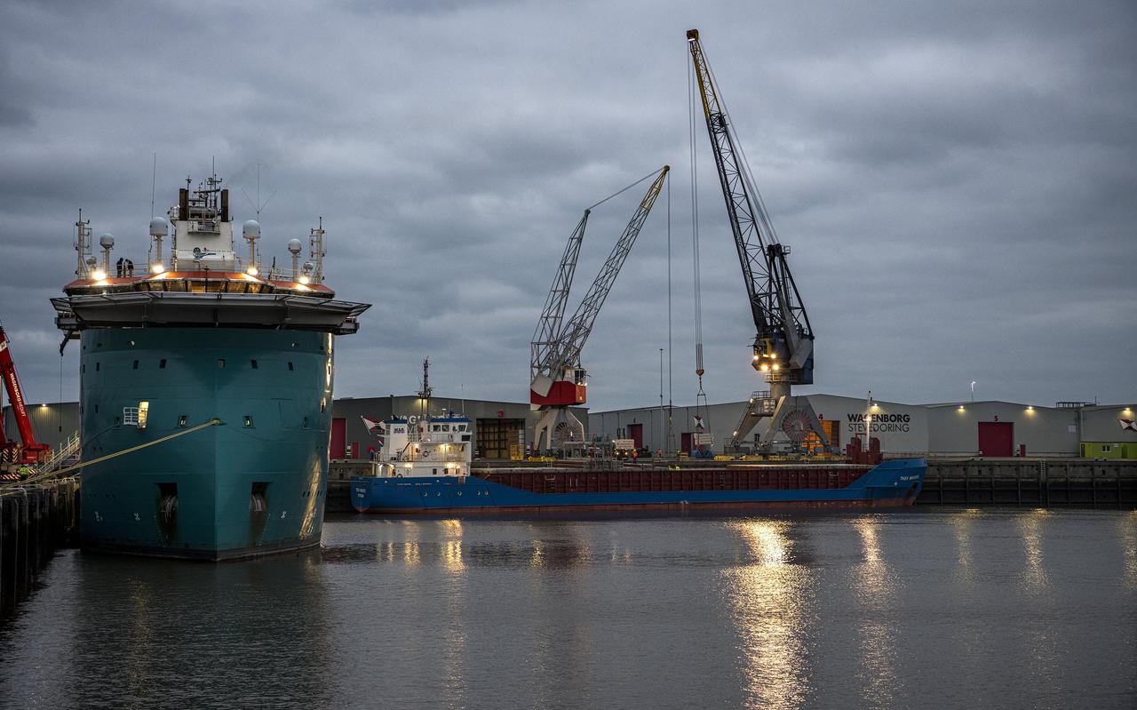 In de havens van Delfzijl (foto) en de Eemshaven werd tijdens het coronajaar 2020 rustig doorgewerkt. 