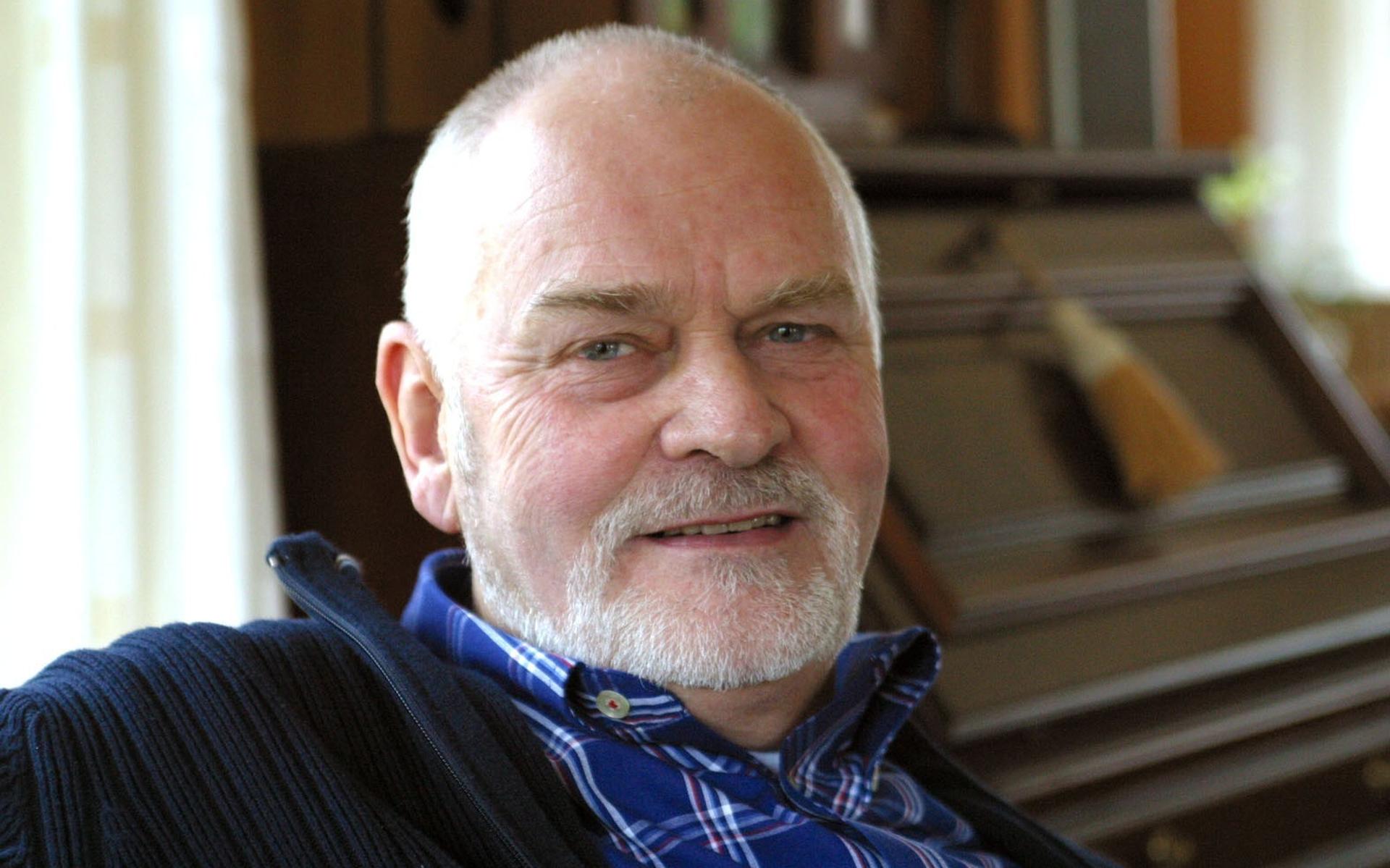 In memoriam | Aty Rasters, mr. Nieuw-Buinen, een uitgesproken voetbaldier dat een conflict bij Emmen
