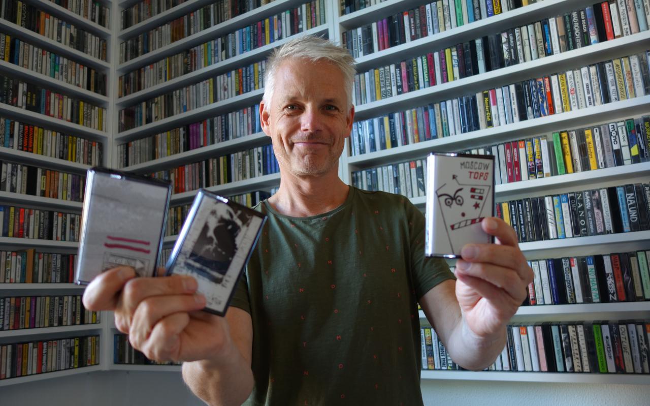 De hobby van de Groninger Marco van Dalfsen loopt uit de hand. Hij verzamelt democassettes en heeft er bijna vijfduizend. Morgen brengt hij drie cassettes opnieuw uit en presenteert daarmee zijn label Diggin’ Demos. 