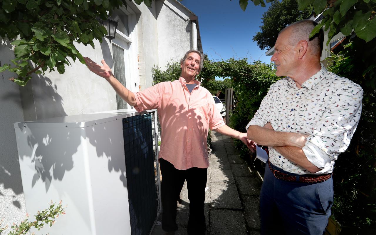 Will Eisinga uit Kropswolde heeft wethouder Peter Verschuren van Midden-Groningen voor zich gewonnen. Will Eisinga uit Kropswolde heeft wethouder Peter Verschuren van Midden-Groningen voor zich gewonnen.