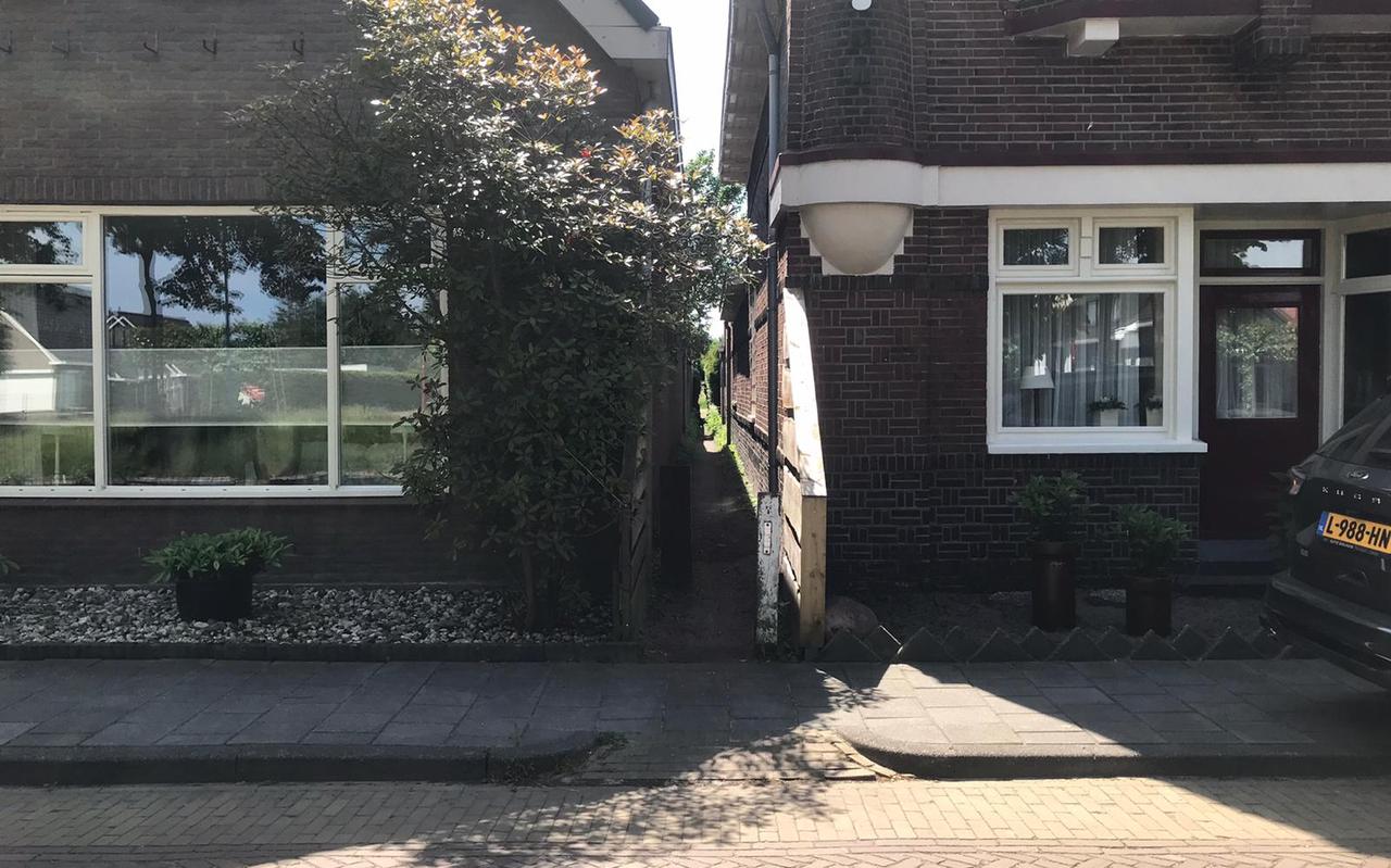 Het laantje valt niet op, maar bestaat al ruim een eeuw. Het laantje valt niet op, maar bestaat al ruim een eeuw.
