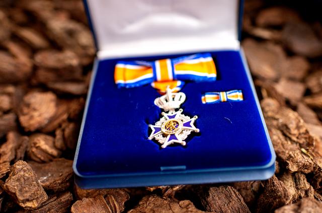 Zevenentwintig lintjes voor inzet in de Kanaalstreek. Burgemeesters geven blijk van waardering