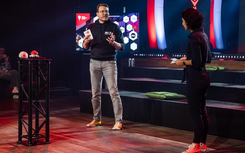 Prins Constantijn en Lusanne Tehupuring presenteerden in januari het All Star event van Young Business Award in De Oosterpoort. 