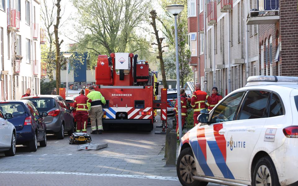 Een persoon is dinsdagmorgen zwaargewond geraakt bij een steekincident aan de Verlengde Frederikstraat in Groningen. 