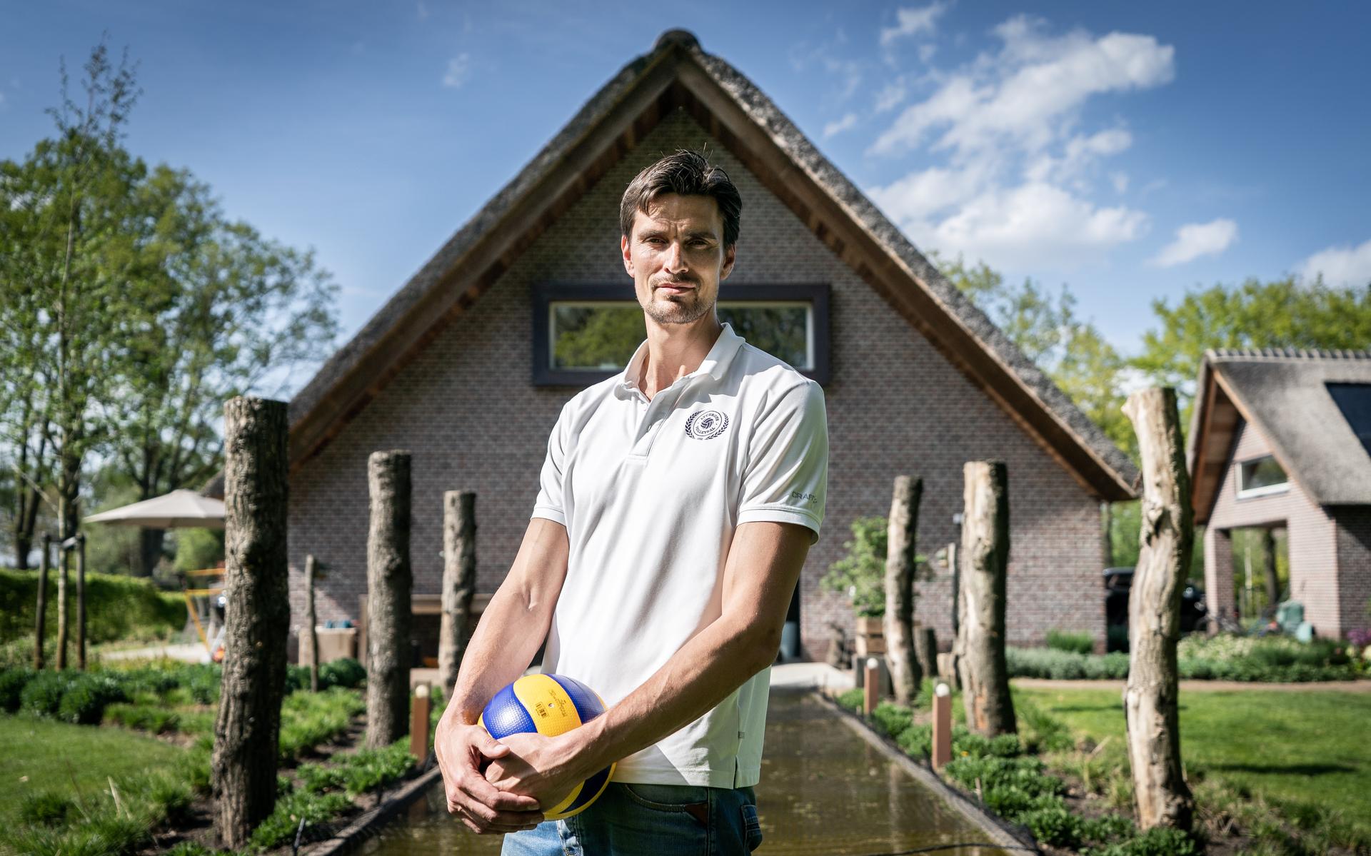 Oud-topvolleyballer Wytze Kooistra uit Noord-Sleen heeft het te druk met eigen bedrijf en doet stap 
