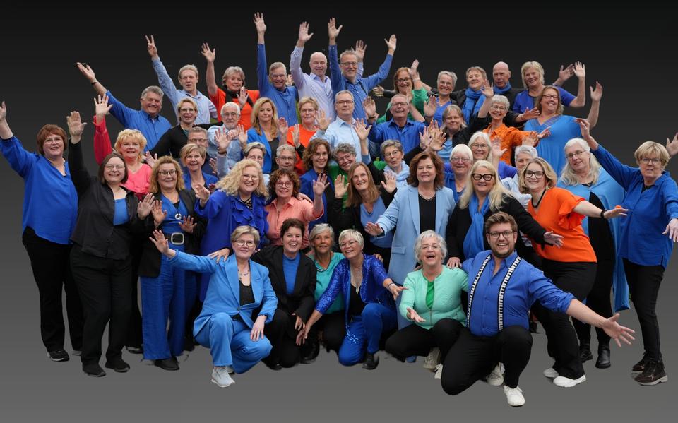 Het popkoor Just4Fun uit Stadskanaal treedt zaterdag 24 mei op in Theater Geert Teis. 