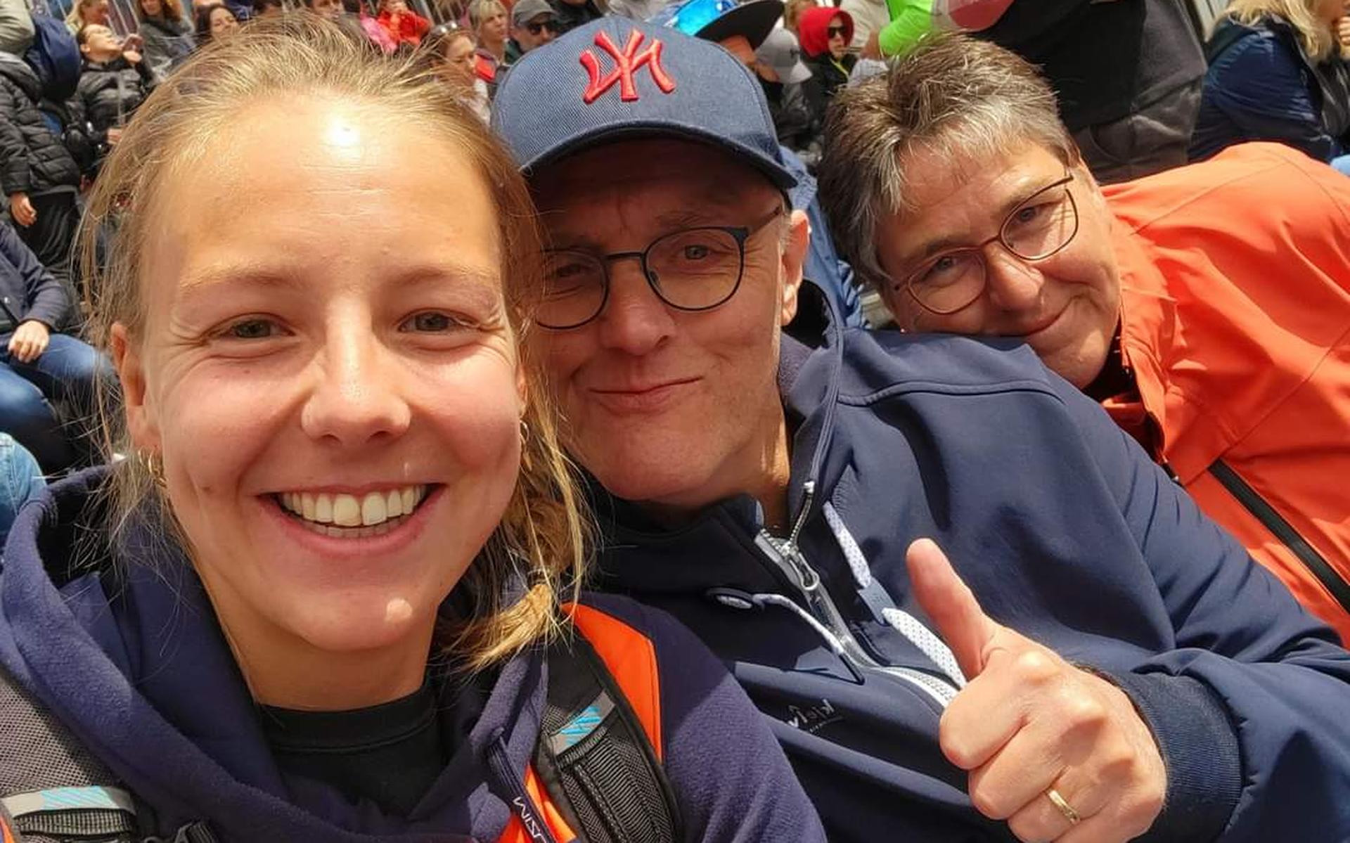 Zenuwen nemen toe bij de ouders van onze Olympiërs. Ron: 'Klamme handjes en nagelbijten, we leven in
