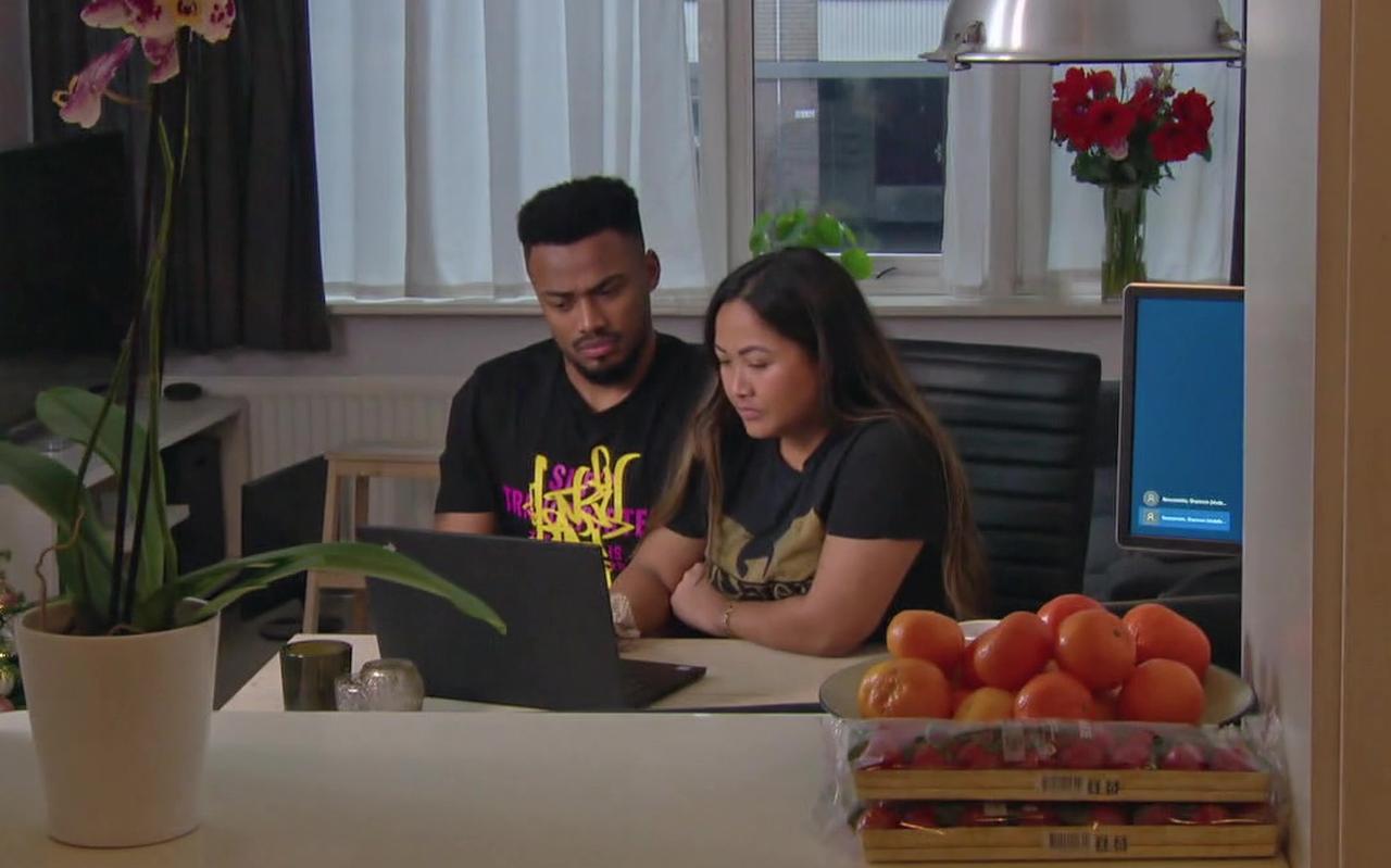 Shannon en Cevar uit Groningen in het RTL-programma Kopen zonder Kijken Shannon en Cevar uit Groningen in het RTL-programma Kopen zonder Kijken