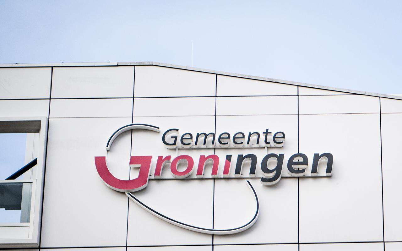 De gemeente Groningen moet alle zeilen bijzetten om het hoofd financieel goed boven water te houden.