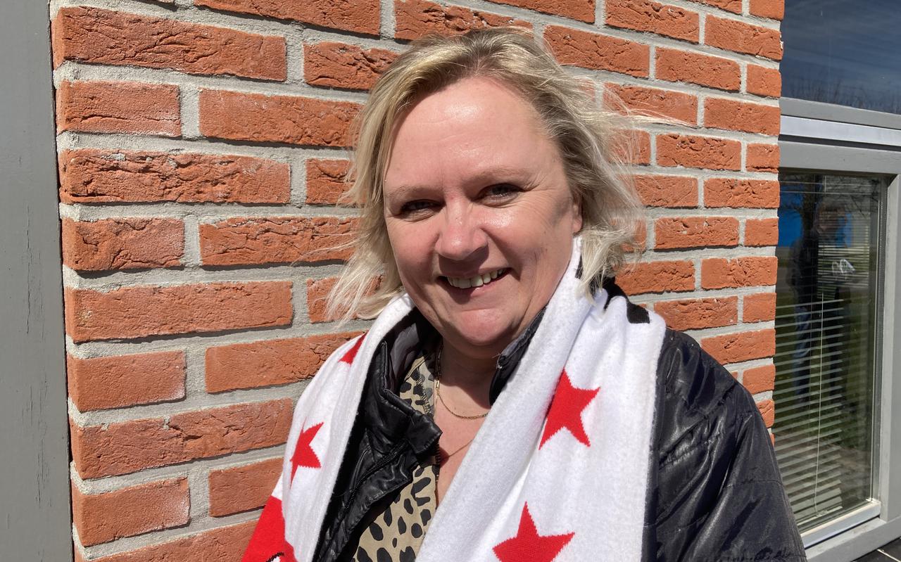 Bianca Scheper, bestuurslid van de supportersvereniging Rood Wit.