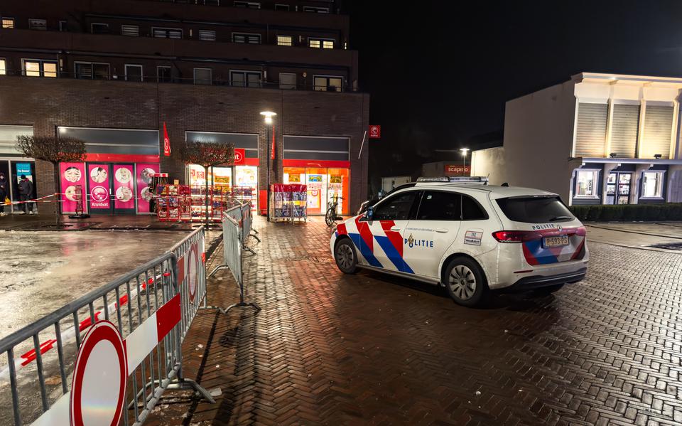 De politie rukte 11 januari uit naar het Veenlustplein in Veendam.