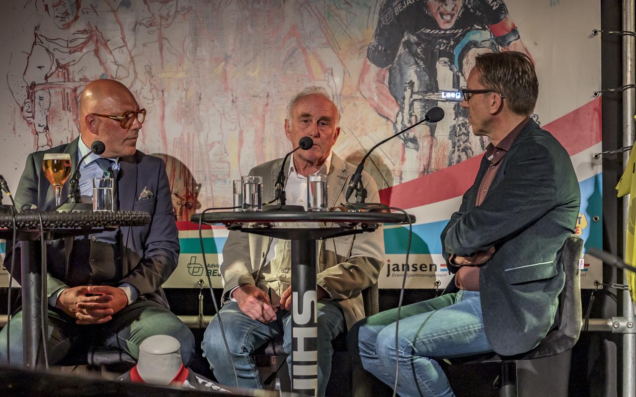 Gert Jakobs, Joop Zoetemelk en Gio Lippens waren drie van de prominenten die voor een unieke wieleravond zorgden in Sleen.