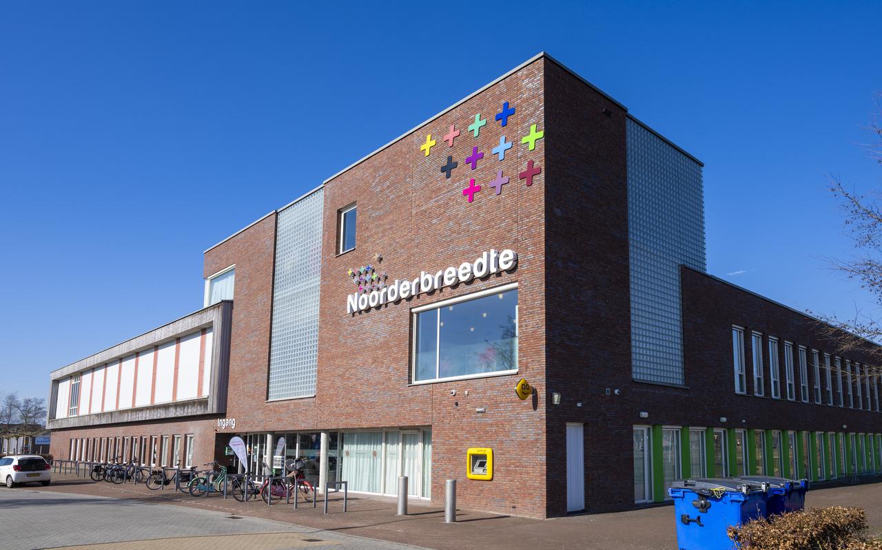Het dorpshuis van Nieuw Buinen is gevestigd in het multifunctionele centrum De Noorderbreedte.