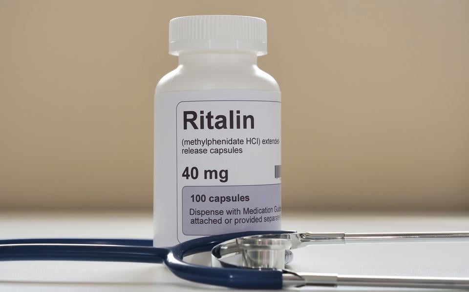 Veel kinderen zouden volgens onderzoek gebaat zijn bij stoppen met het medicijn Ritalin.
