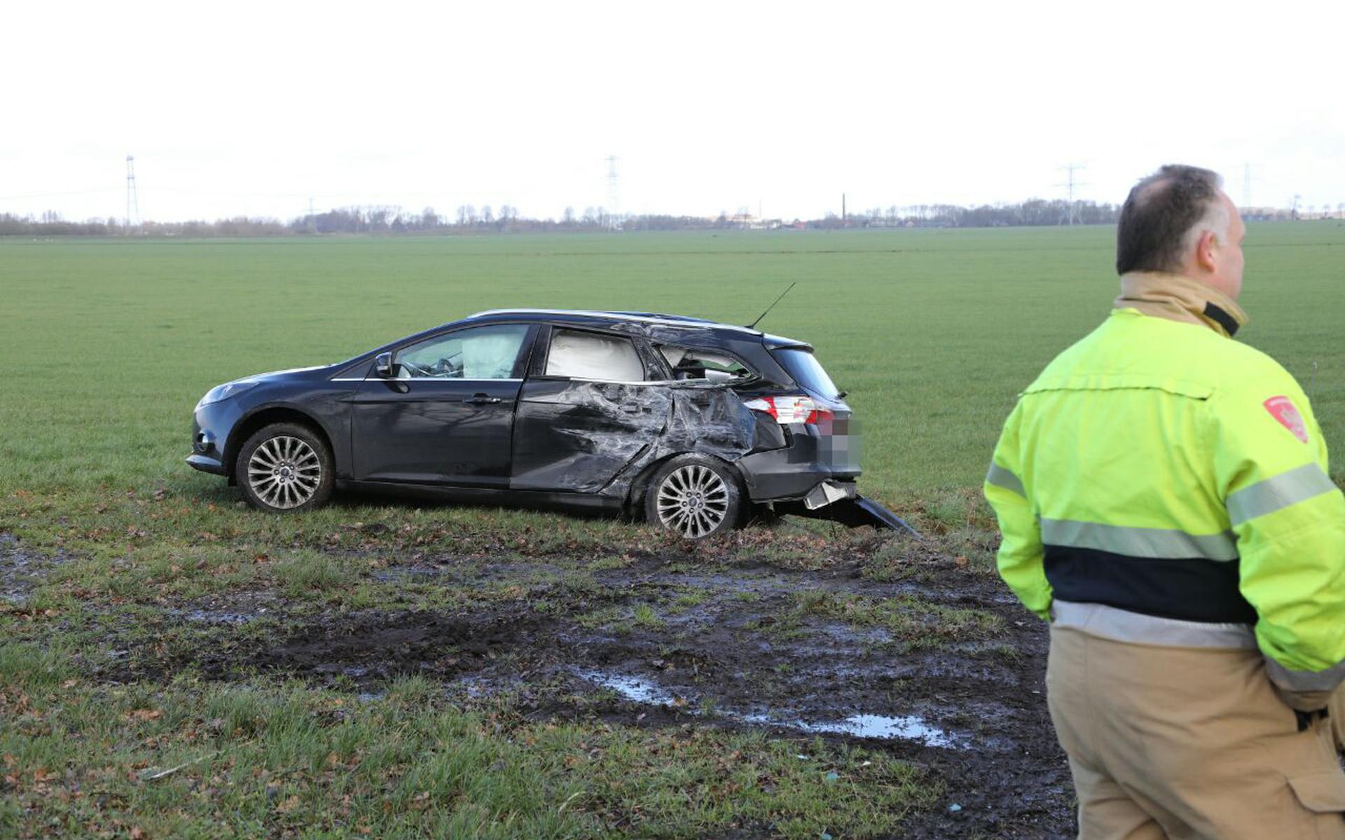 Auto En Vrachtwagen Botsen Bij Blijham: Twee Gewonden - Dagblad Van Het ...