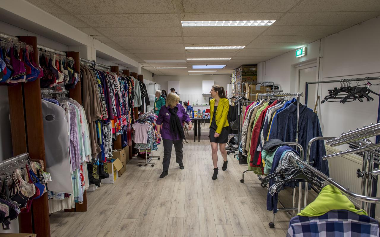 Een van de zeven vestigingen van kledingbank Maxima in de provincie Groningen.