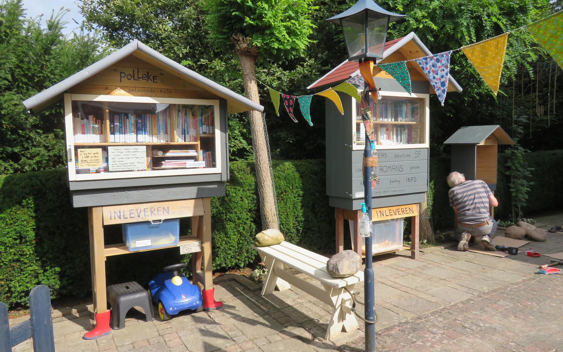 Polleke buitenbieb in Emmerhout opent derde buitenkast voor stripboeken. Asterix en Obelix, Kuifje e