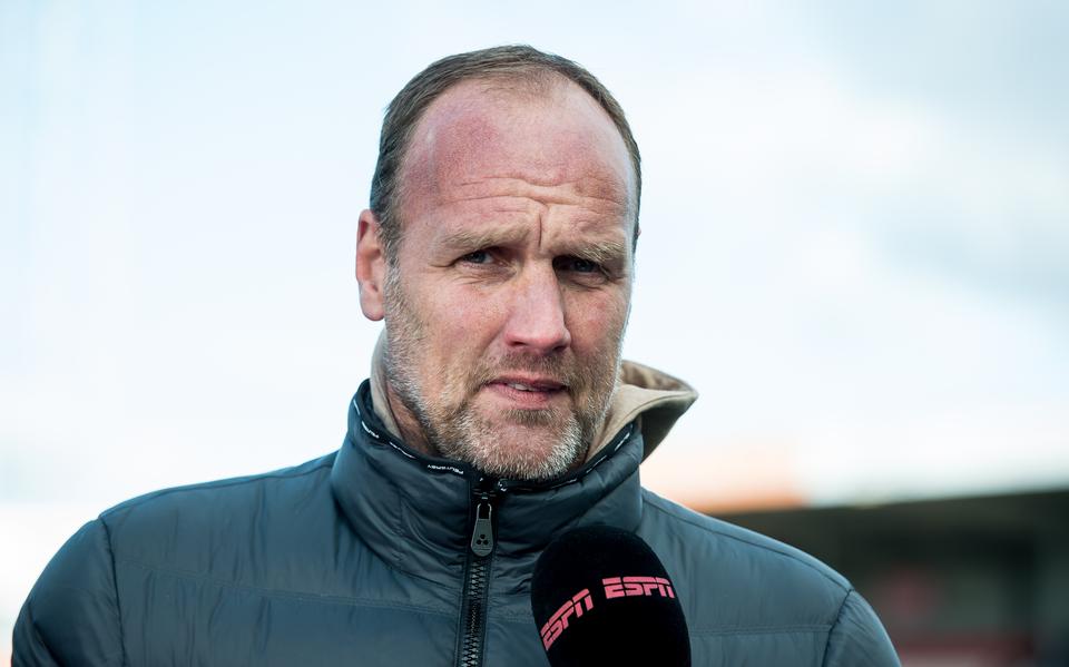 Dick Lukkien, nu nog trainer van FC Emmen, volgend seizoen van FC Groningen.