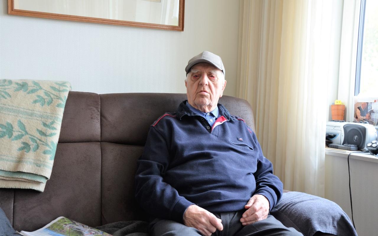 Voormalig bakker Albert Moek wordt 100 jaar. Hij ventte met paard en wagen brood in Gasselte, Drouwe