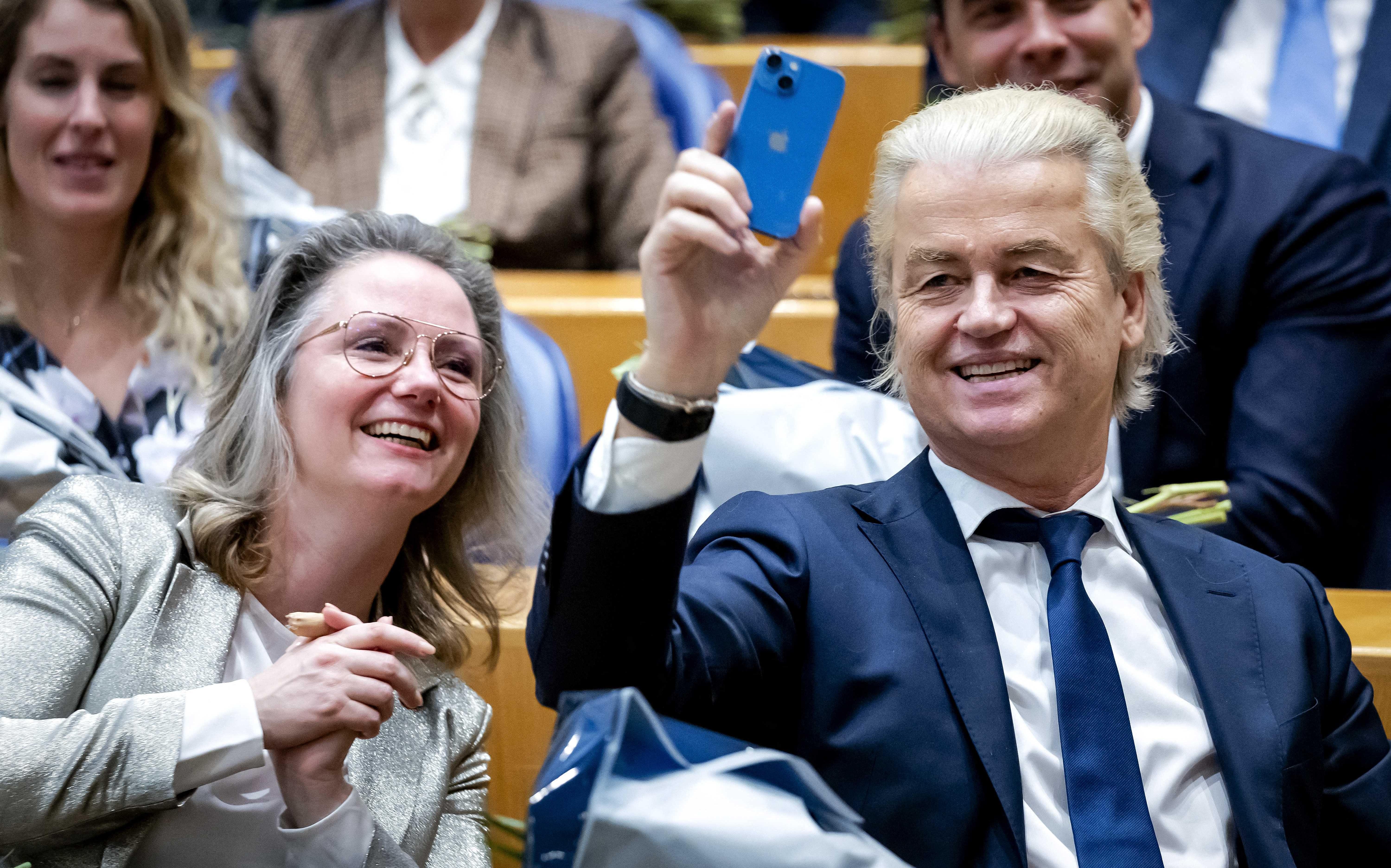 Wilders heeft kabinet in de tang. Nieuwe krachtsverhouding in Tweede