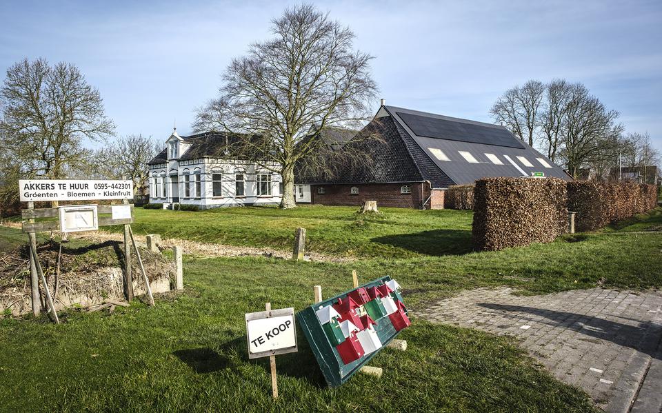 Het plan voor schuurwoningen in boerderij Veldwijk in Winsum is door veranderende marktomstandigheden gewijzigd.