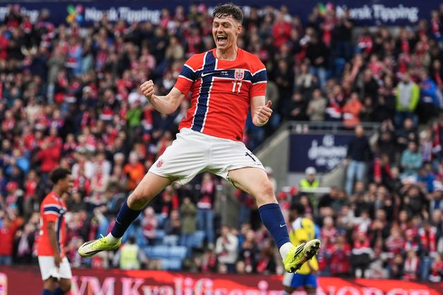 LIVE WK 2026 | Jørgen Strand Larsen (ex-FC Groningen) scoort twee keer tegen Oranje-opponent Zweden