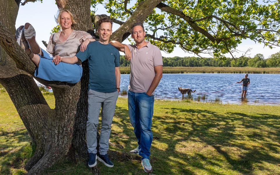 De top van VRelax. Van links naar rechts Marieke Jongma, Chris Boonstra en Stefan Vogelzang. Het bedrijf wil doorgroeien met de ruim een miljoen aan nieuw kapitaal die is opgehaald. 