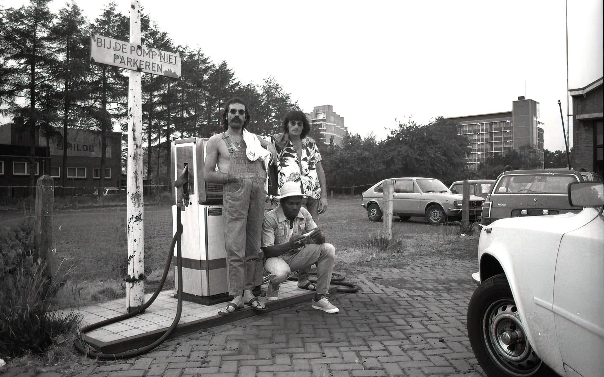 Emmen.Toen | 'Zie je de naam op de boerderij? Die heb ik er zelf opgeschilderd'