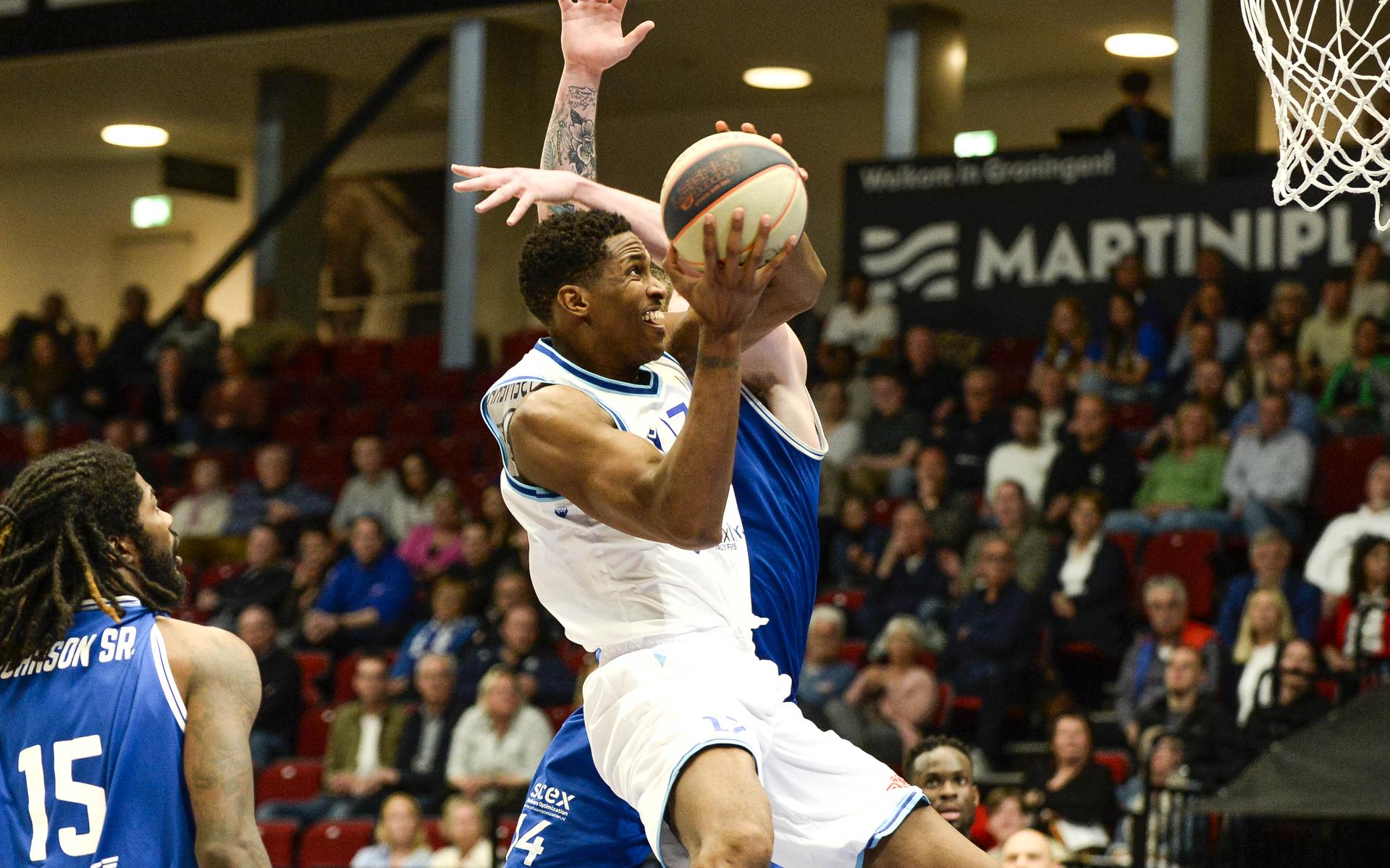 Gebak Op Tafel Bij Donar. Deze Investeerders Willen Basketbalclub Uit ...