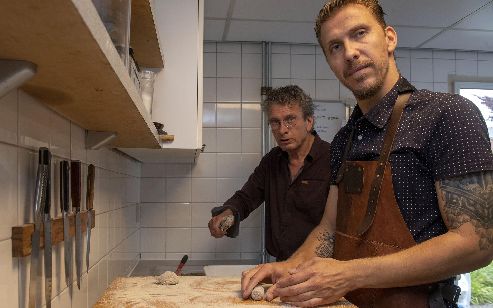 De Krokettenkoning van Nieuw-Weerdinge opent een tweede vestiging in Emmen. De tientallen soorten ze