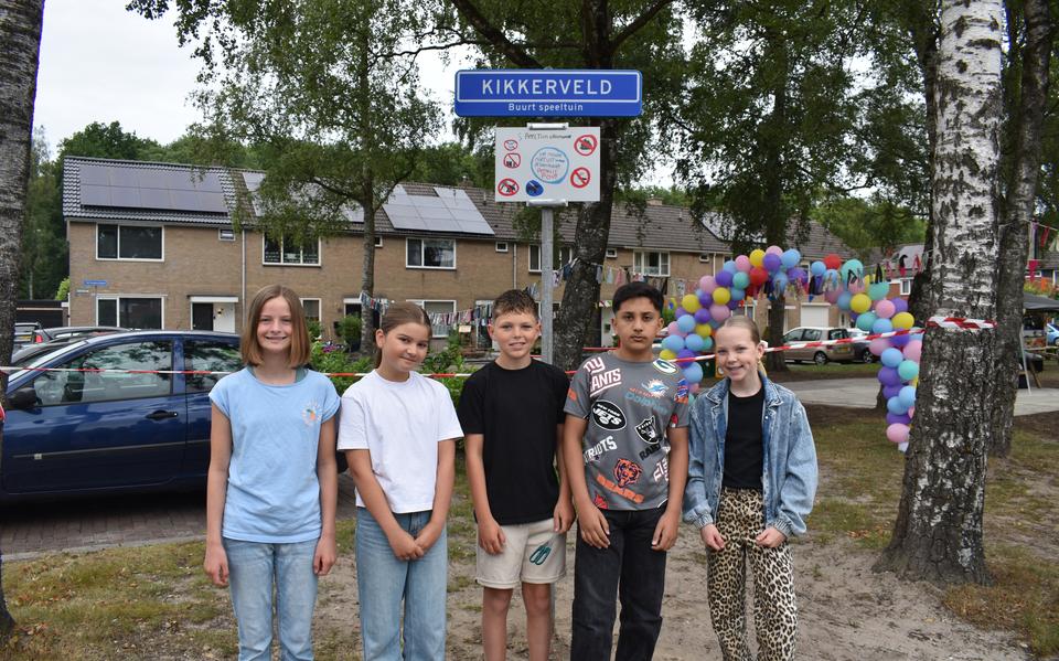 De speeltuin ligt aan de Grootakkers en Scheperslaan in Stadskanaal.