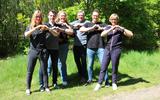 Stichting K6 Tegen Kanker bestaat uit Arjan Kuiper, Bart Kruizinga, Gea Kruizinga, Jurrian Kaput, Margriet Kuiper en Marieke Kruizinga.