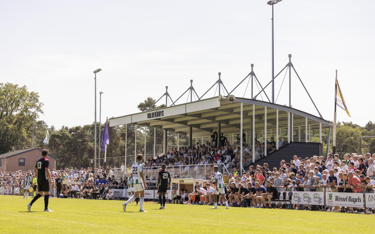 Het oefenduel tussen FC Groningen en FC Emmen in Rolde was uitverkocht.
