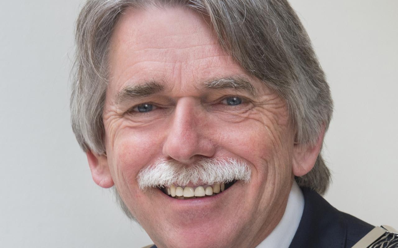 Burgemeester Gerard Beukema. Burgemeester Gerard Beukema.