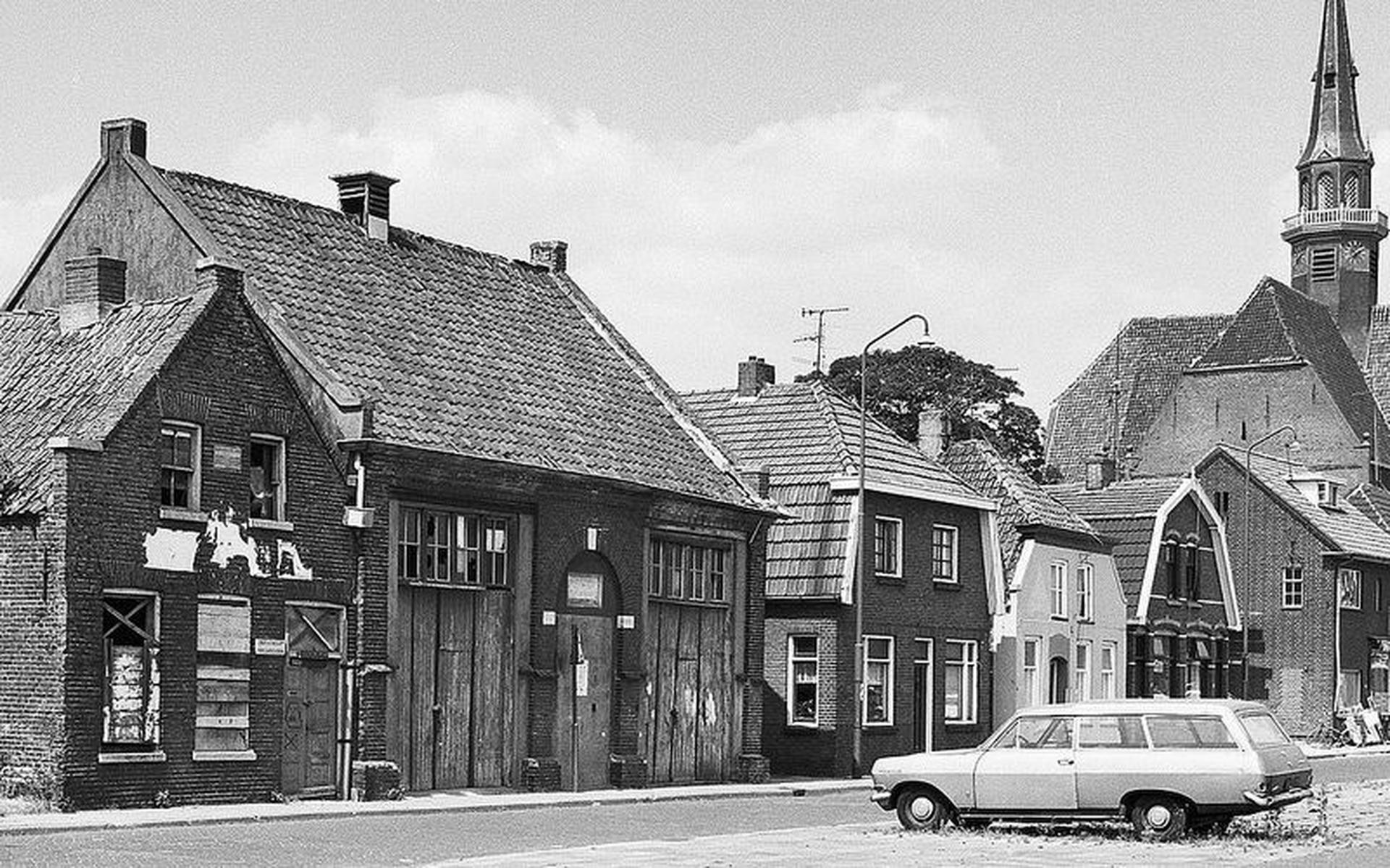 Grepen uit het verleden | 'In de garagebox stond altijd de sportwagen ...